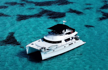 Rental catamaran Seychelles