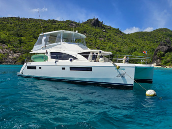 Blue Escape catamaran in the Seychelles