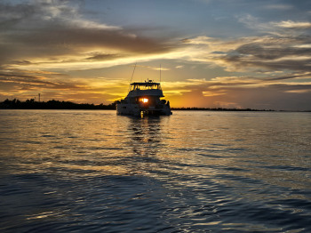 catamaran Blue Escape aux Seychelles, sunset